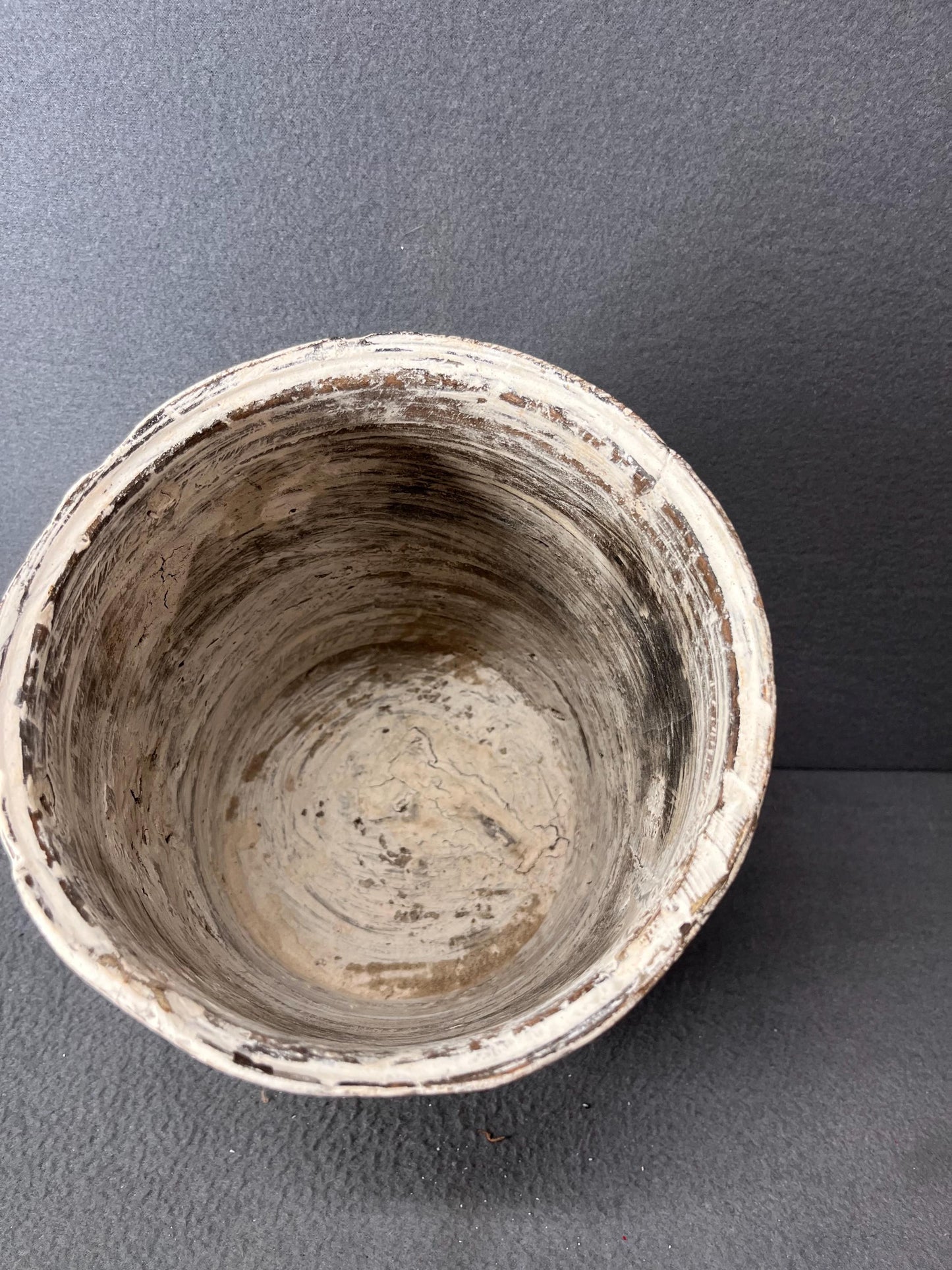 Deep Wood Bowl Planter – Rustic Wooden Crock for Indoor Plants, Decorative Centerpiece, Handmade Natural Wood Container