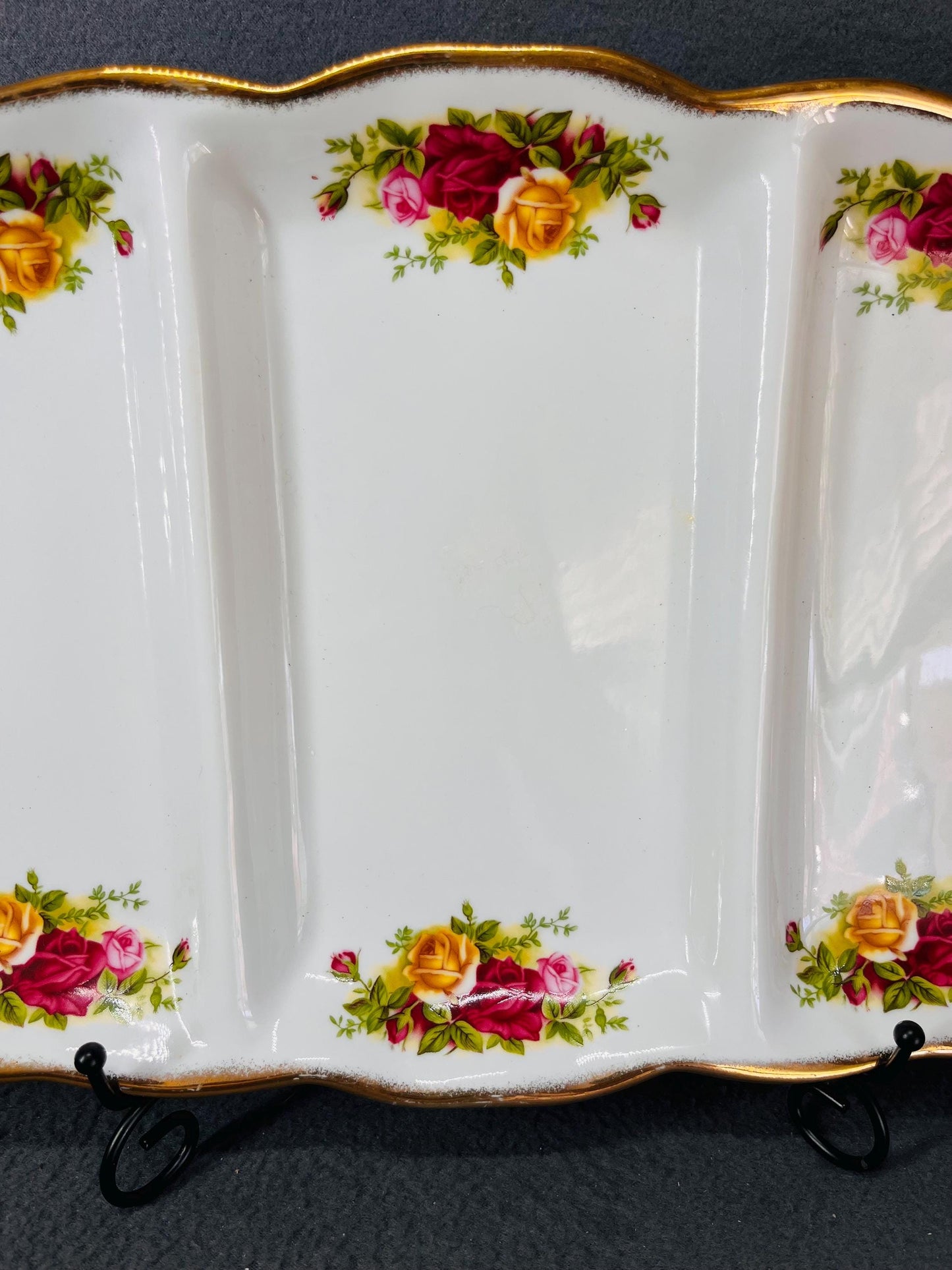 Royal Albert China OLD COUNTRY ROSES Divided Server, 17" 3-Part Platter for Entertaining & Serving, Vintage Tableware
