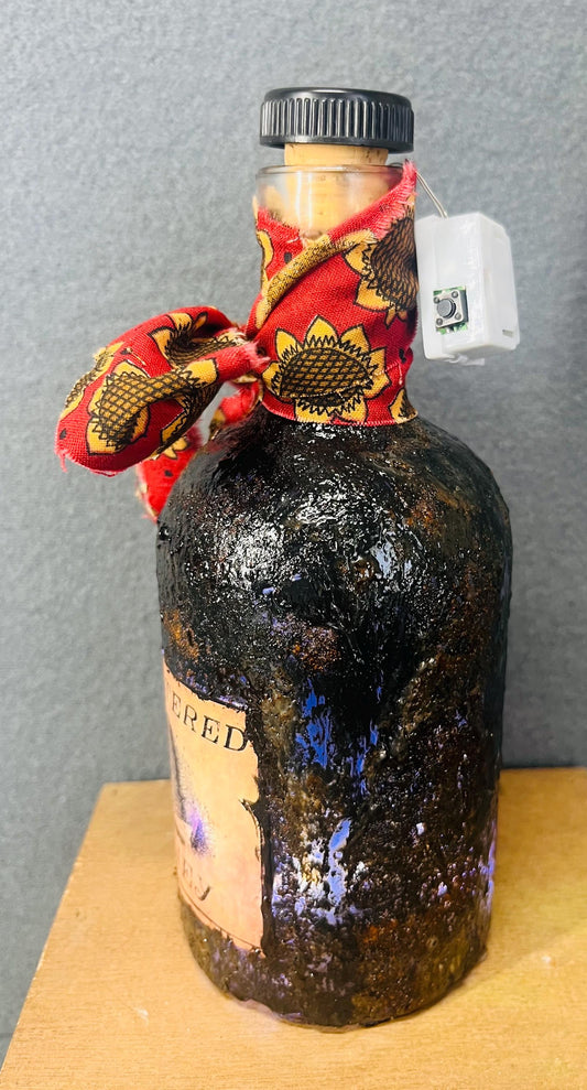 Honey Rustic Grungy Jar with Battery Powered Lights | Decorative LED Fairy Lights | Unique Home Decor & Gifts