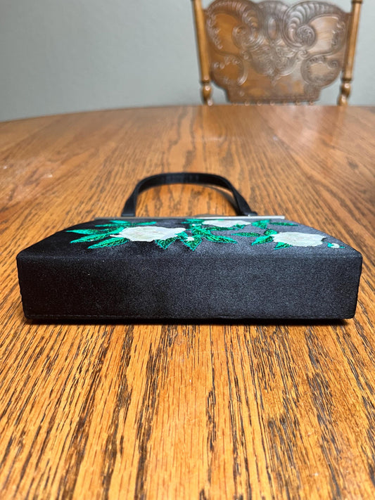 Embroidered Evening Bag Handmade Elegant Clutch for Weddings Parties & Special Occasions Stylish Formal Handbag