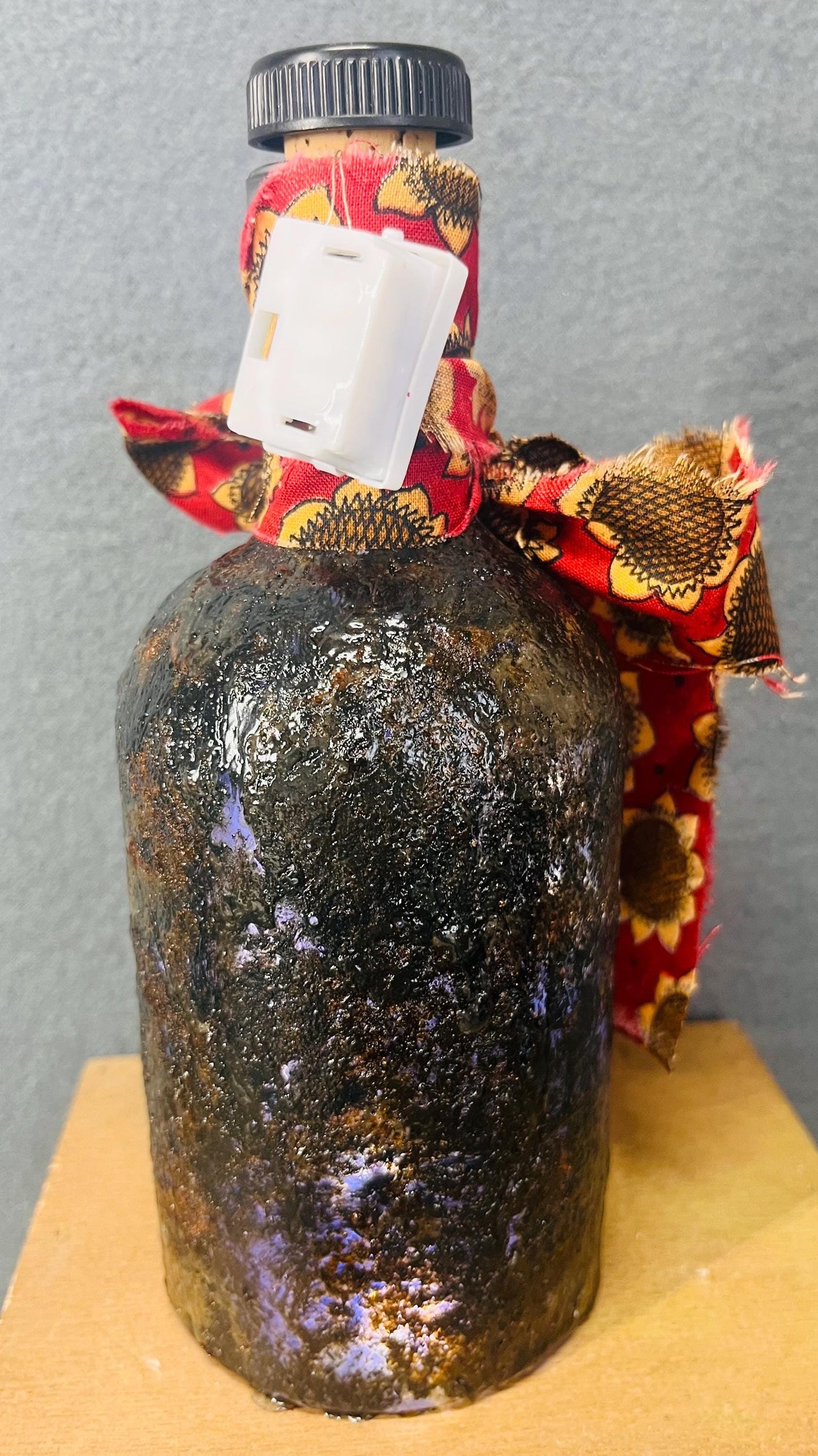 Honey Rustic Grungy Jar with Battery Powered Lights | Decorative LED Fairy Lights | Unique Home Decor & Gifts