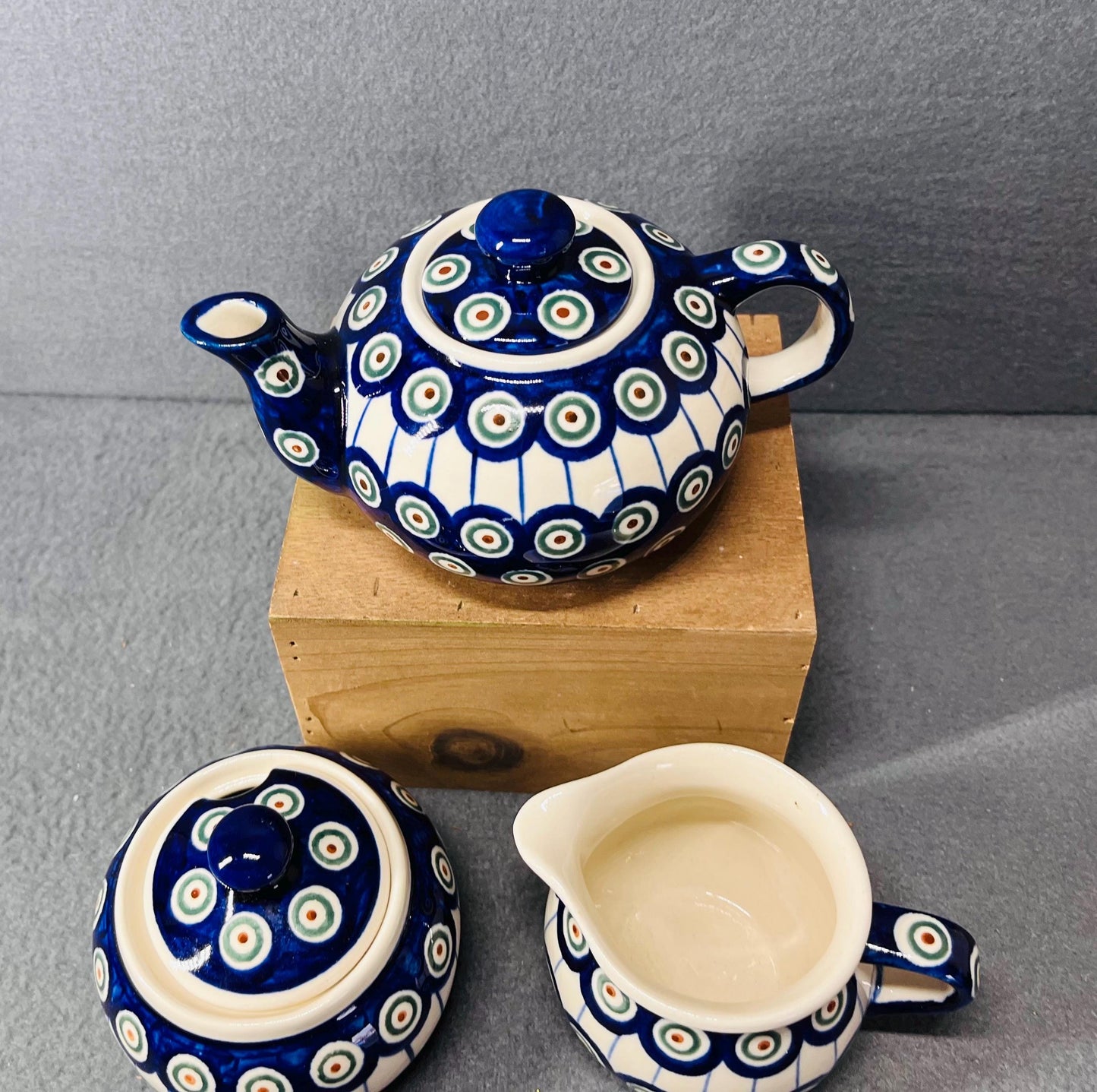 Polish Pottery Tea Pot - Hand Painted Peacock Pattern, Handmade in Poland, Unique Ceramic Teapot for Tea Lovers