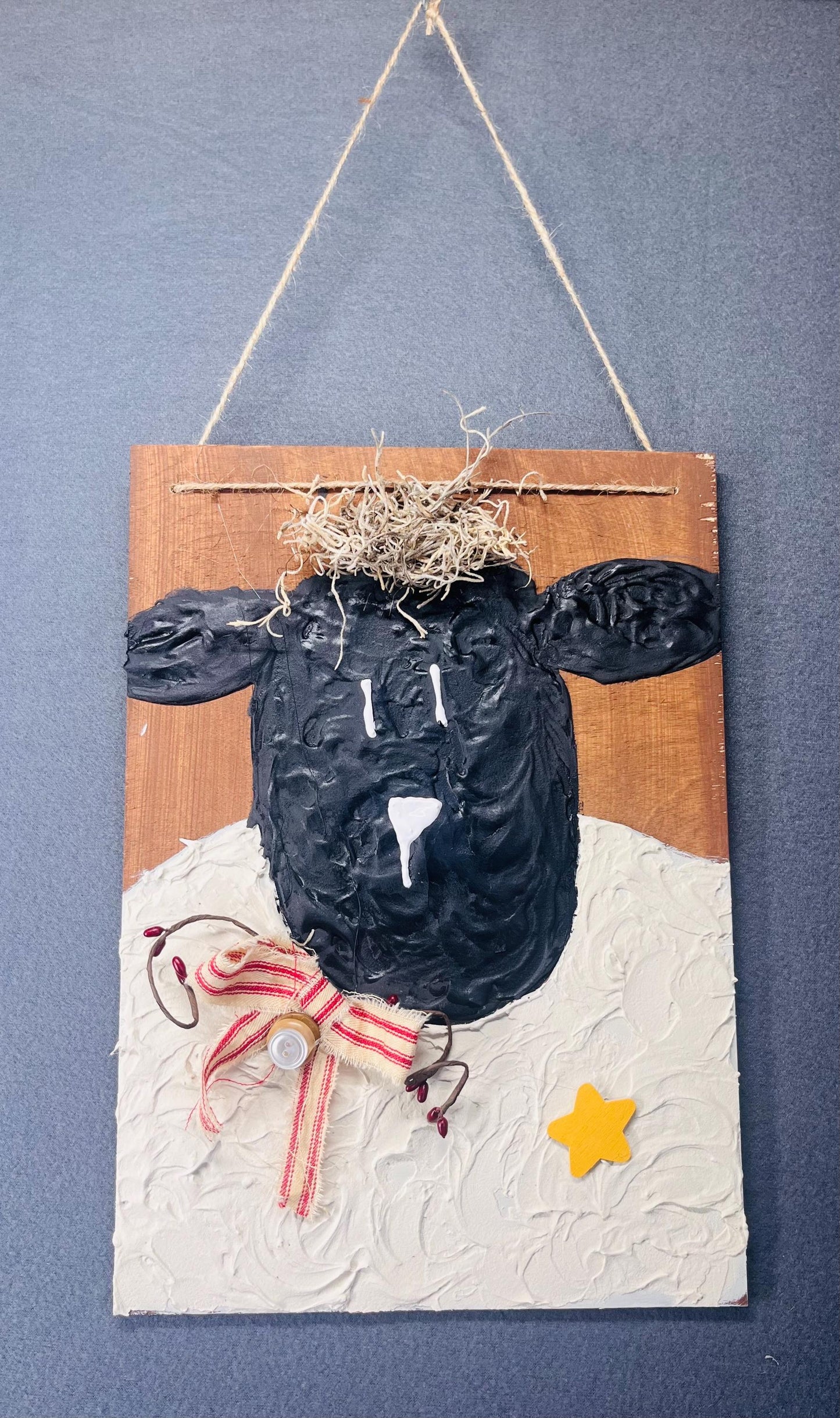 Primitive Sheep Wall Hanging | Country Decor, Rustic Home Accent, Farmhouse Wall Art, Handmade Textile Art, Unique Gift Idea