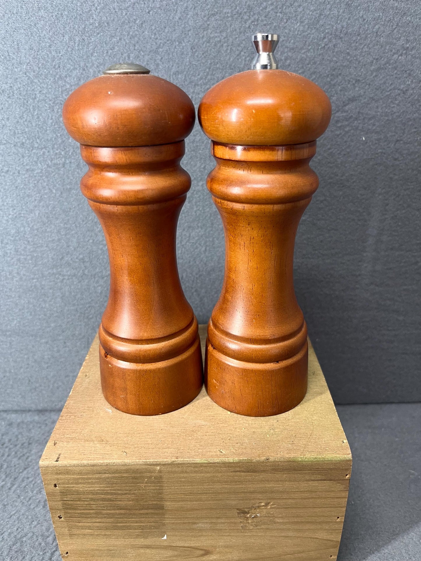 Wood Salt and Pepper Shakers Set | Rustic Kitchen Decor | Eco-Friendly Spice Dishes for Home Cooking & Dining