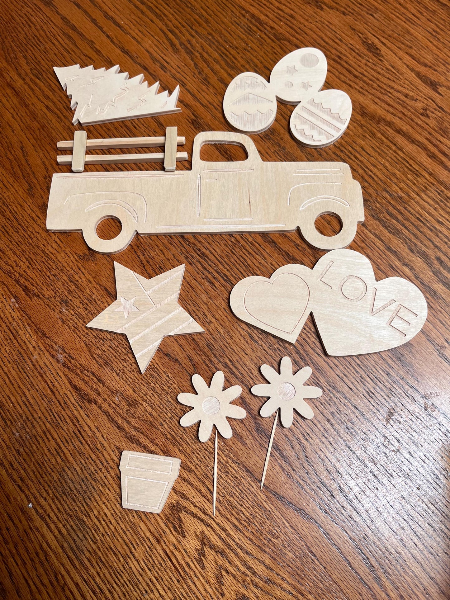 Truck Holiday Decor Set 10 Piece Cutout | Festive Christmas & Winter Home Decorations for Seasonal Charm