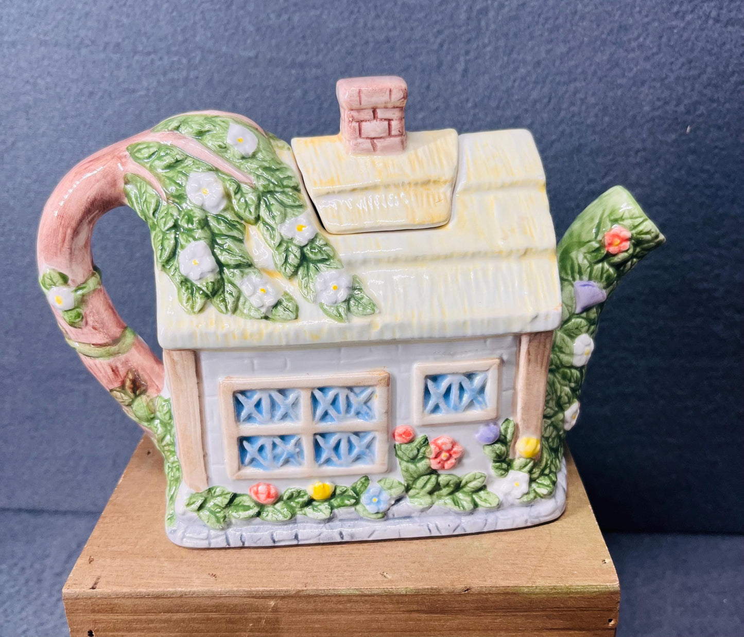 Vintage Alton Country Cottage Bears Tea Set - 1993 Children's Ceramic Miniature Tea Set, Perfect for Collectors & Kids