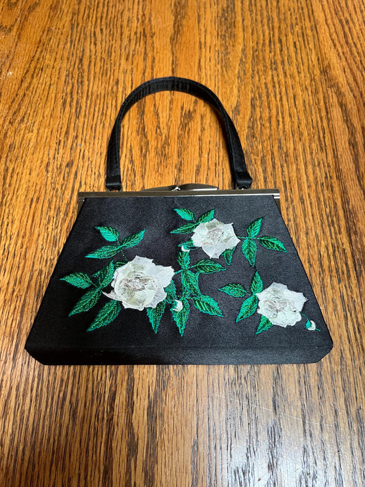 Embroidered Evening Bag Handmade Elegant Clutch for Weddings Parties & Special Occasions Stylish Formal Handbag