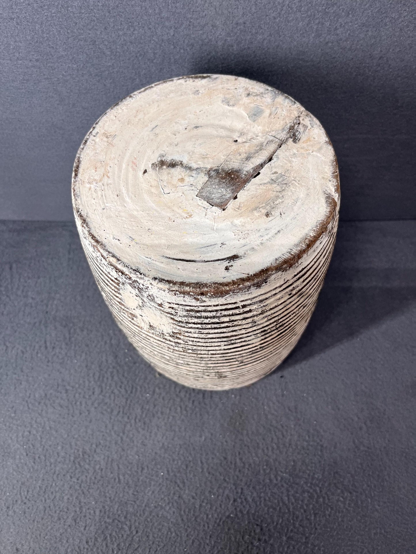 Deep Wood Bowl Planter – Rustic Wooden Crock for Indoor Plants, Decorative Centerpiece, Handmade Natural Wood Container