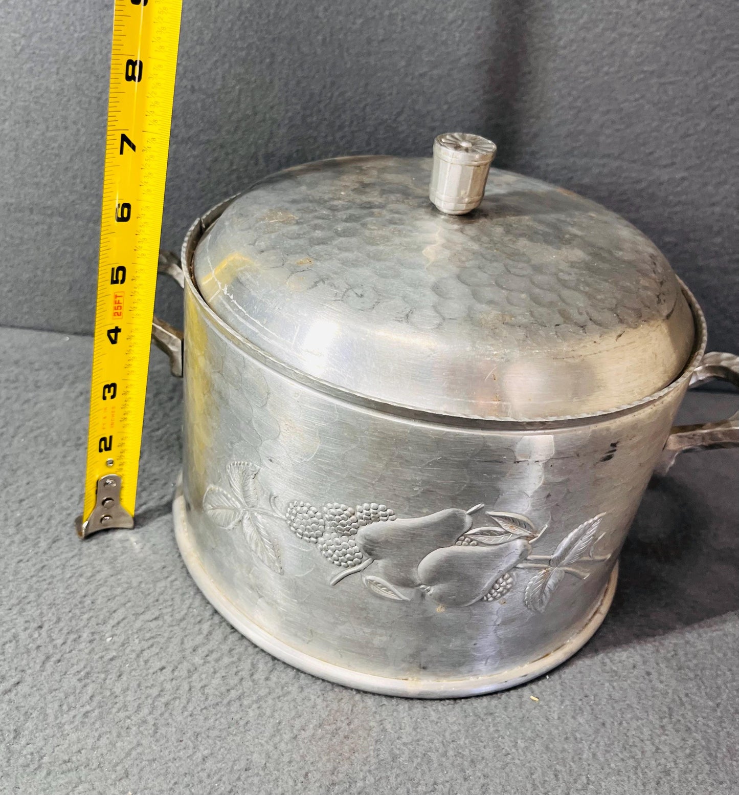 Mid Century 1950s Everlast Hand Forged Aluminum Ice Bucket with Plate & Tongs Vintage Barware
