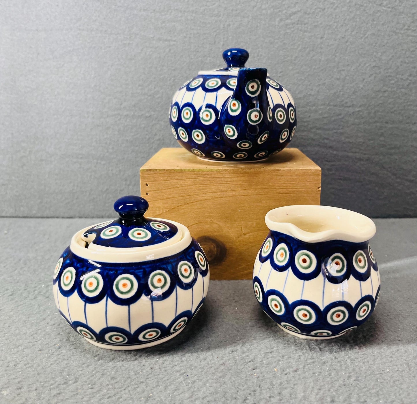 Polish Pottery Tea Pot - Hand Painted Peacock Pattern, Handmade in Poland, Unique Ceramic Teapot for Tea Lovers