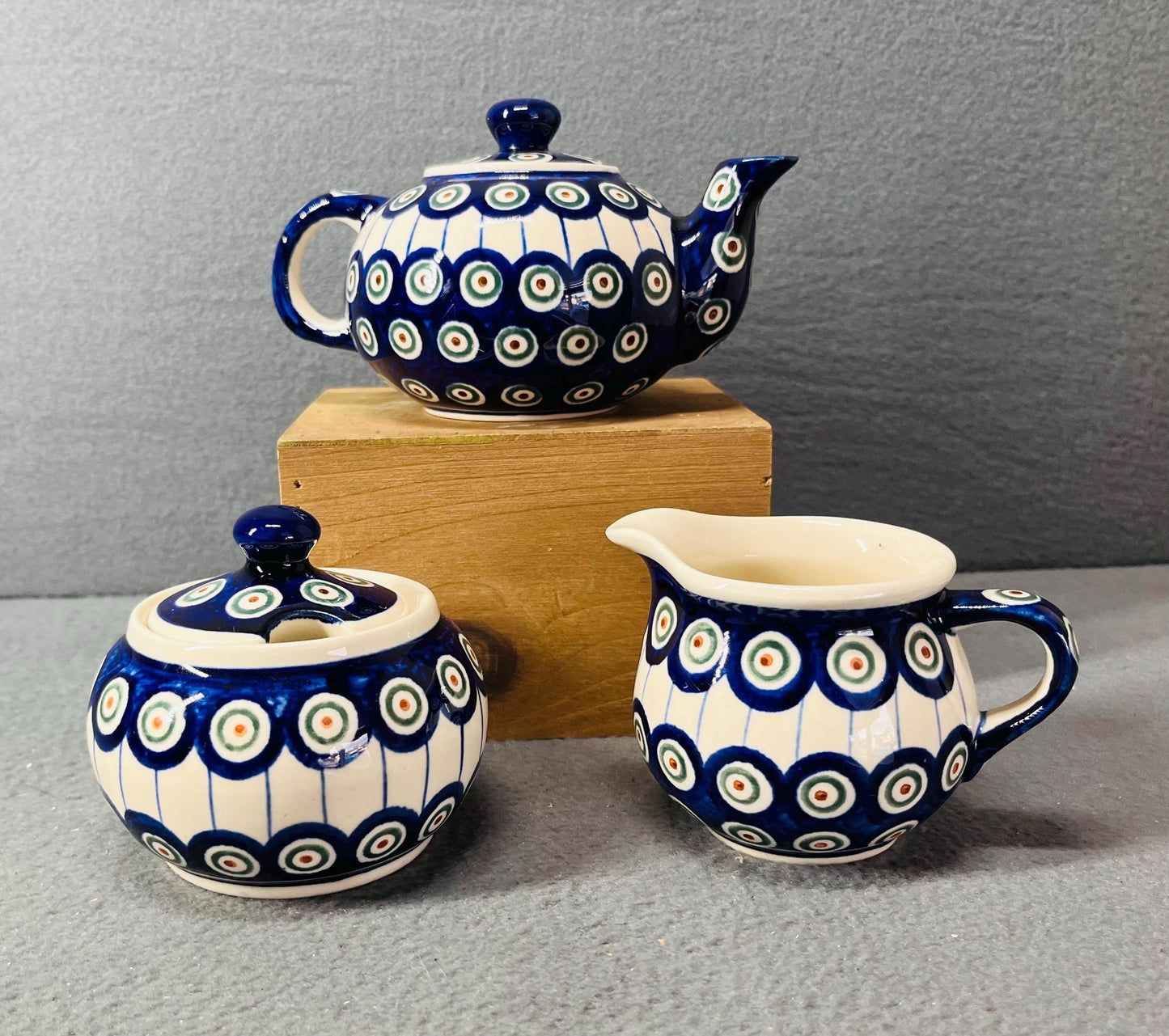Polish Pottery Tea Pot - Hand Painted Peacock Pattern, Handmade in Poland, Unique Ceramic Teapot for Tea Lovers